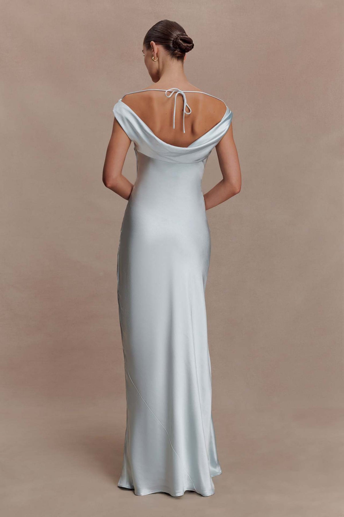 Elegantes Spitzen-Abendkleid mit U-Boot-Ausschnitt – Bild 4 | LuxeStyle