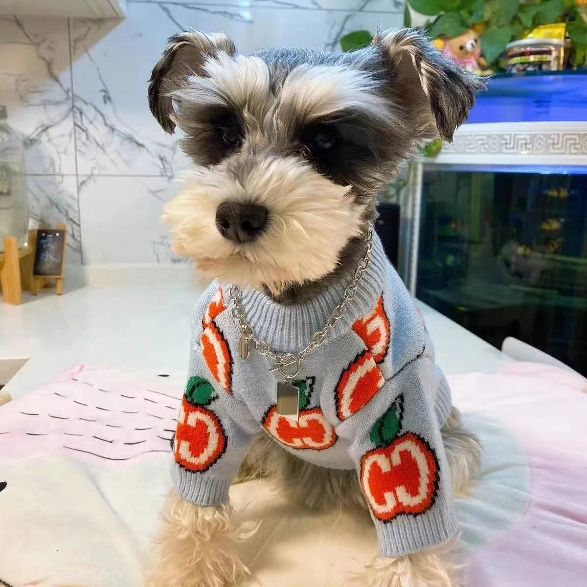 Gepolsterter Hund- und Katzenpullover – Bild 5 | LuxeStyle