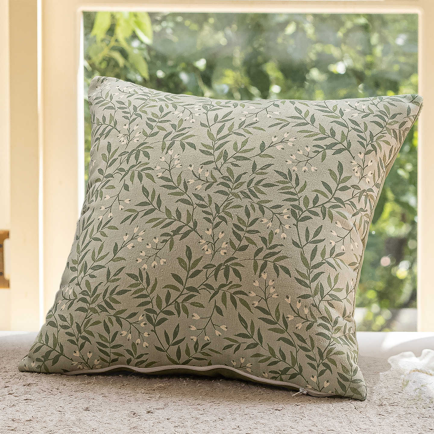 Grüner Sofa-Kissen in Pflanzen-Optik