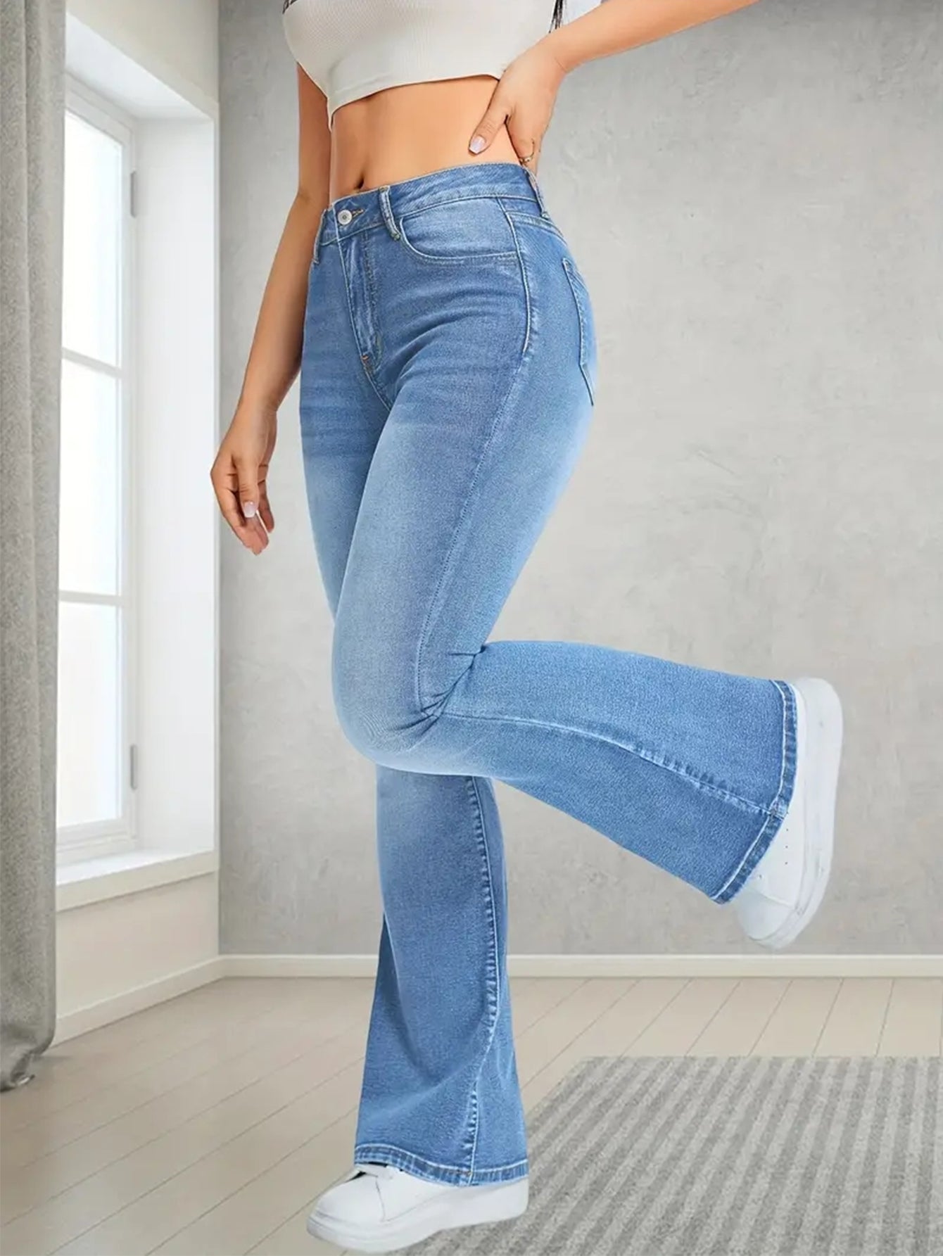 Hochtaillierte Stretch-Flare-Jeans, Hellwasch Slim Fit Bootcut