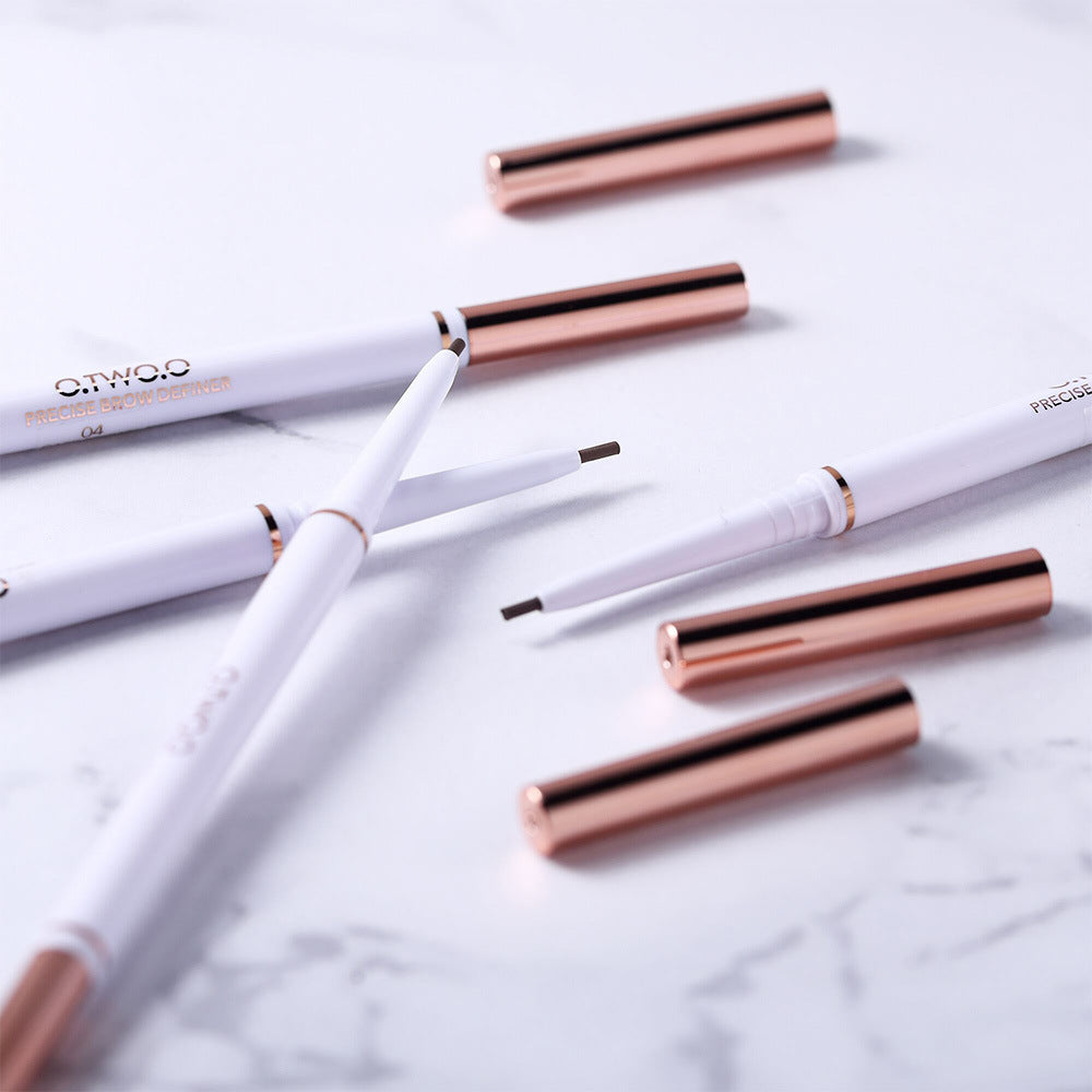 Wasserfester Eyeliner für präzise Linien