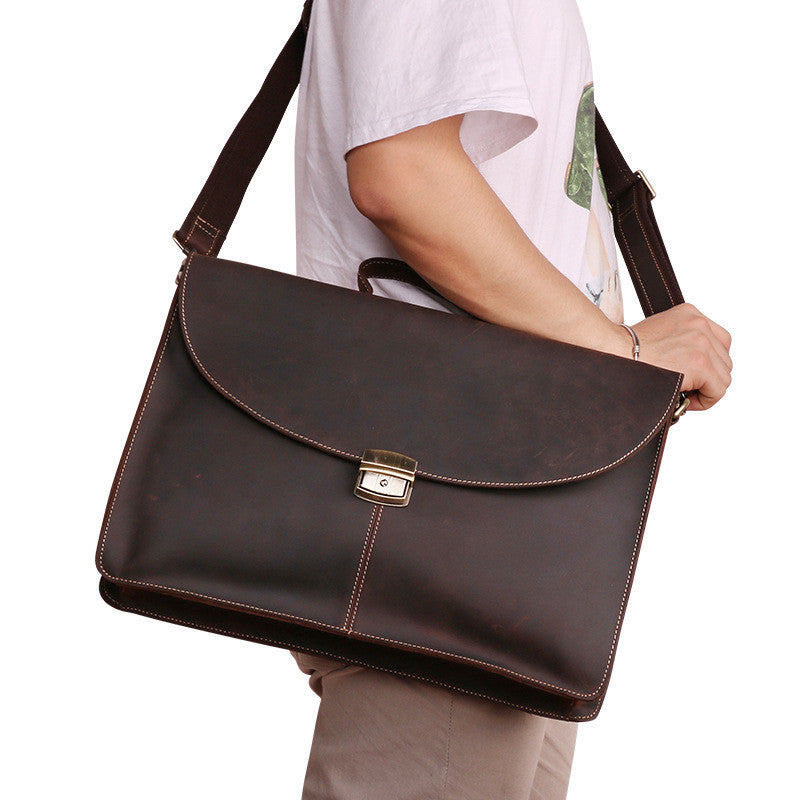 Retro Ledergurt Tasche für Laptop & Bücher – Bild 5 | LuxeStyle
