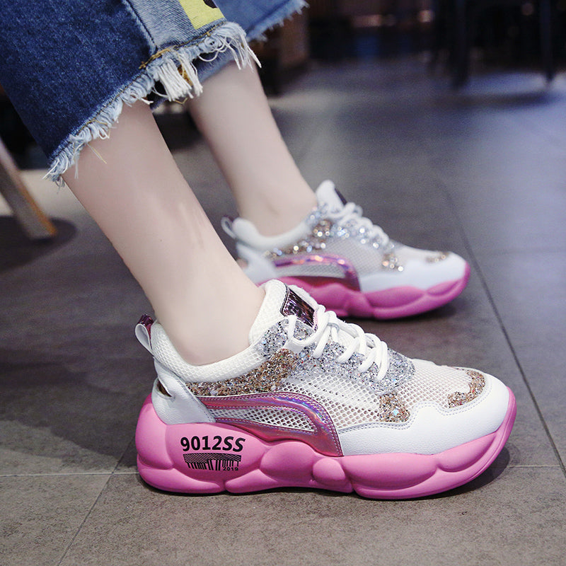 Atmungsaktiver Mesh-Sneaker mit Strass – Bild 3 | LuxeStyle