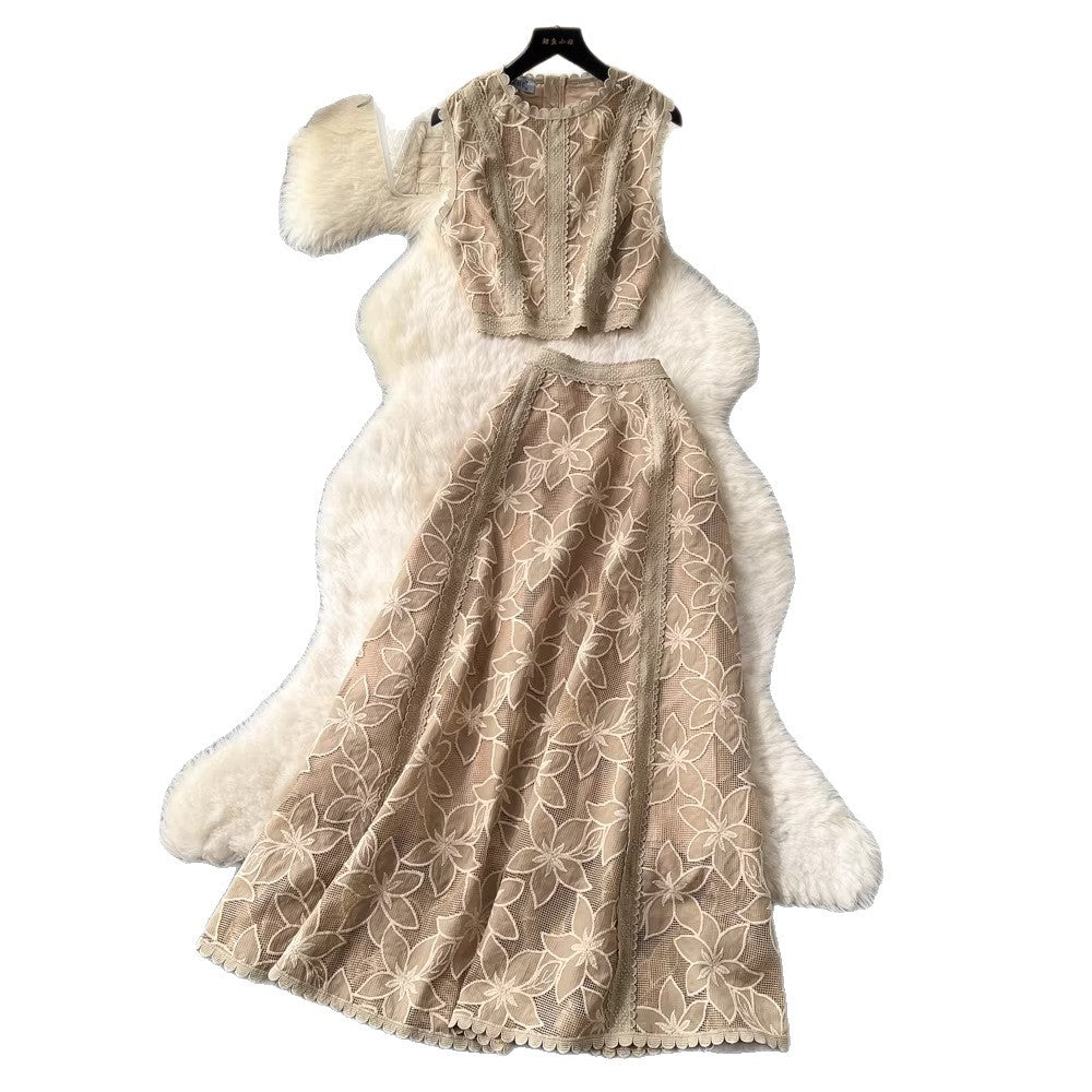 Elegantes zweiteiliges Spitzenkleid im French-Stil – Bild 6 | LuxeStyle