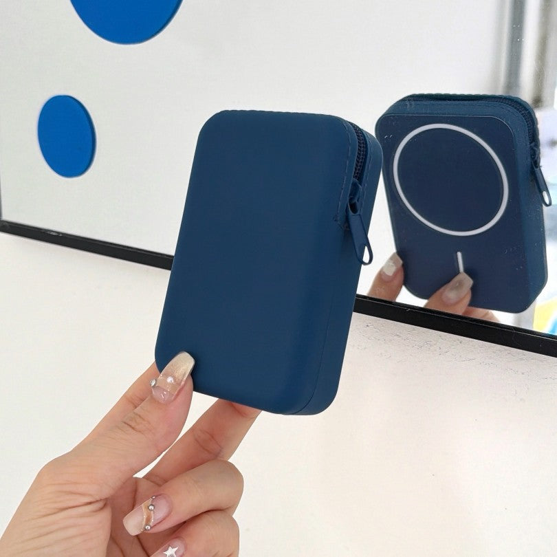 Magnetisches Silikon-Etui mit Ständer – Bild 8 | LuxeStyle