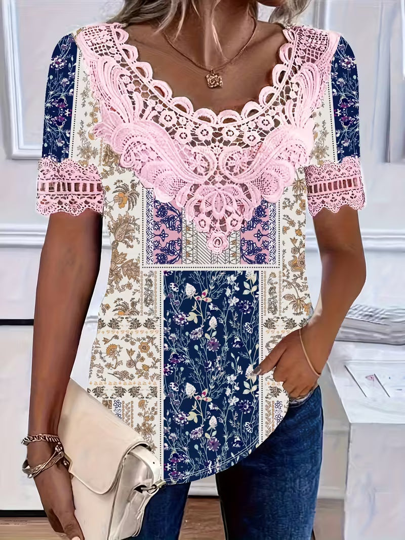 Elegantes T-Shirt mit Blumenprint und Spitze