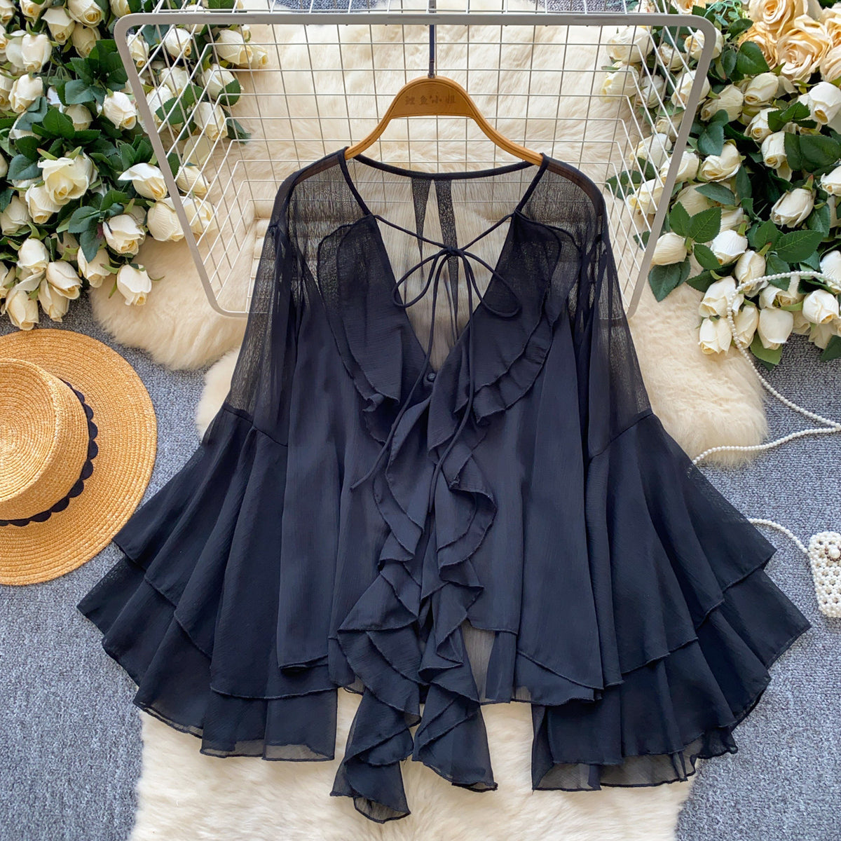 Chiffonbluse mit Rüschen und ausgestellten Ärmeln – Bild 7 | LuxeStyle
