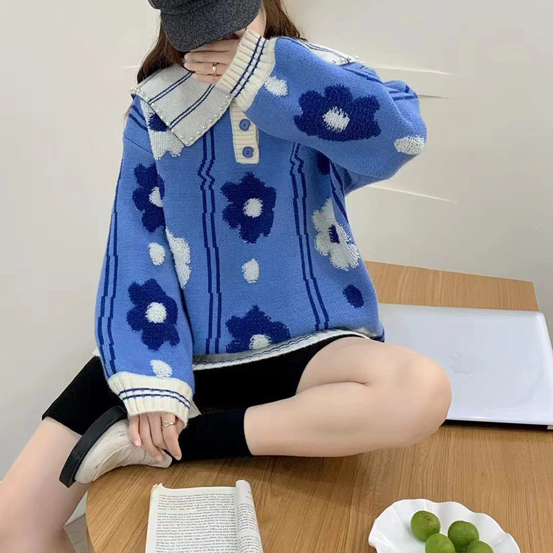 Dicker Strickpullover mit Puppenkragen