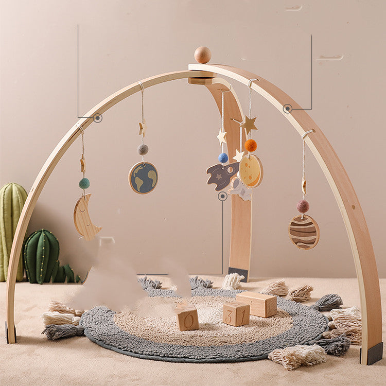 Dreieckiger Baby-Fitness-Rahmen aus Holz | LuxeStyle