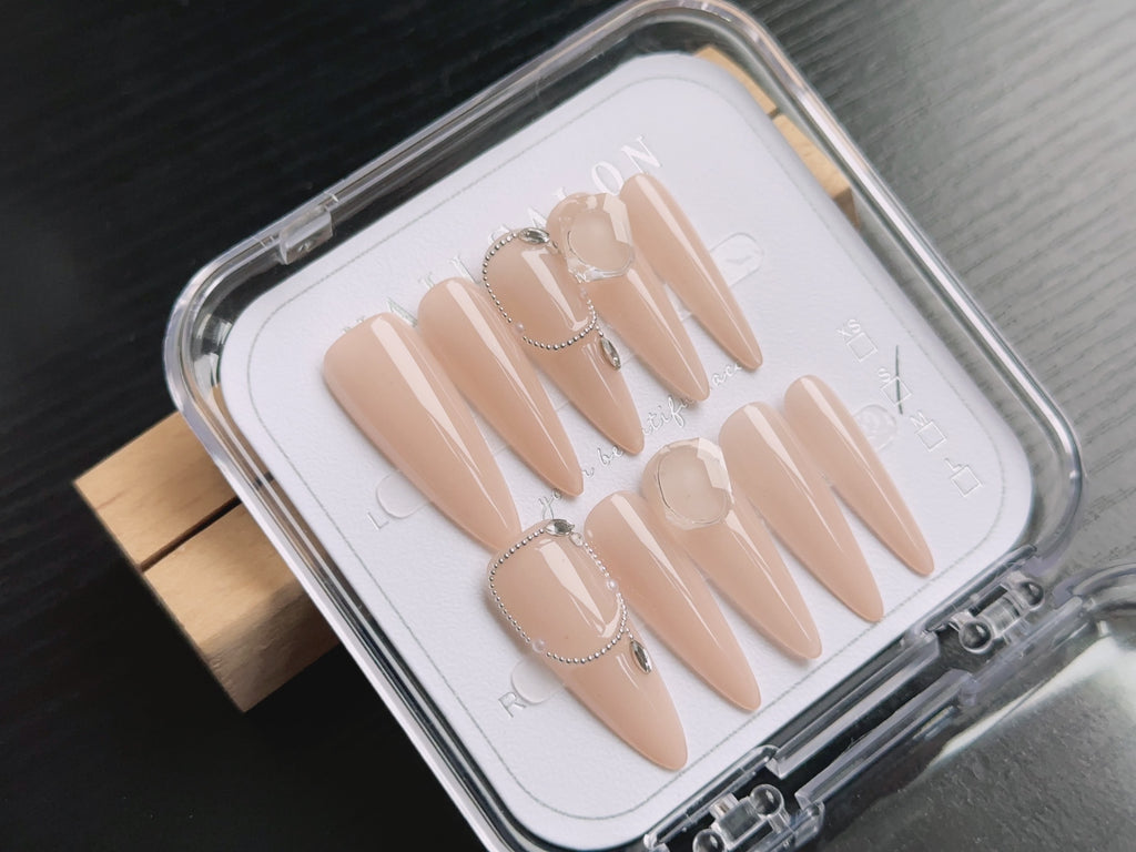 Press On Nails T071 mit rosa Edelsteinen – Ansicht 3
