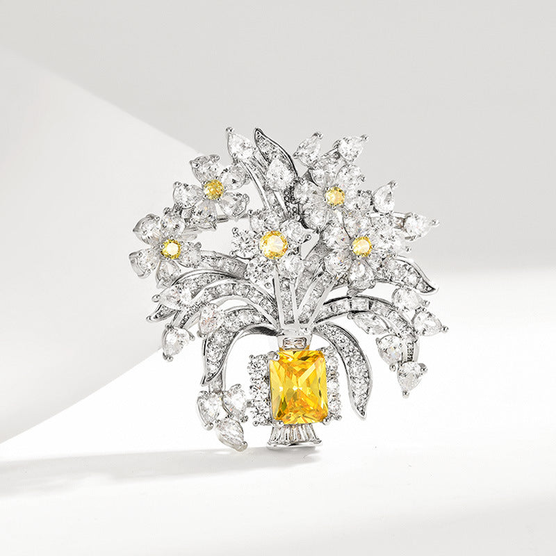 Blumige Kupferbrosche mit Gelbdiamant | LuxeStyle
