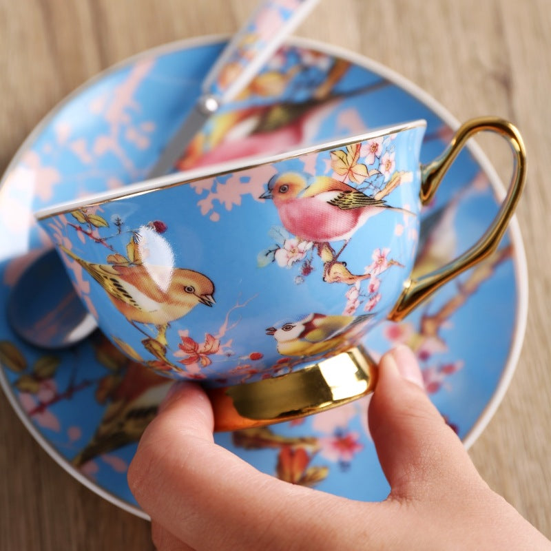 Kreative Kaffeetasse mit Untertasse & Löffel