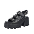 Casual Plateau-Sandalen mit Nieten – Bild 9 | LuxeStyle