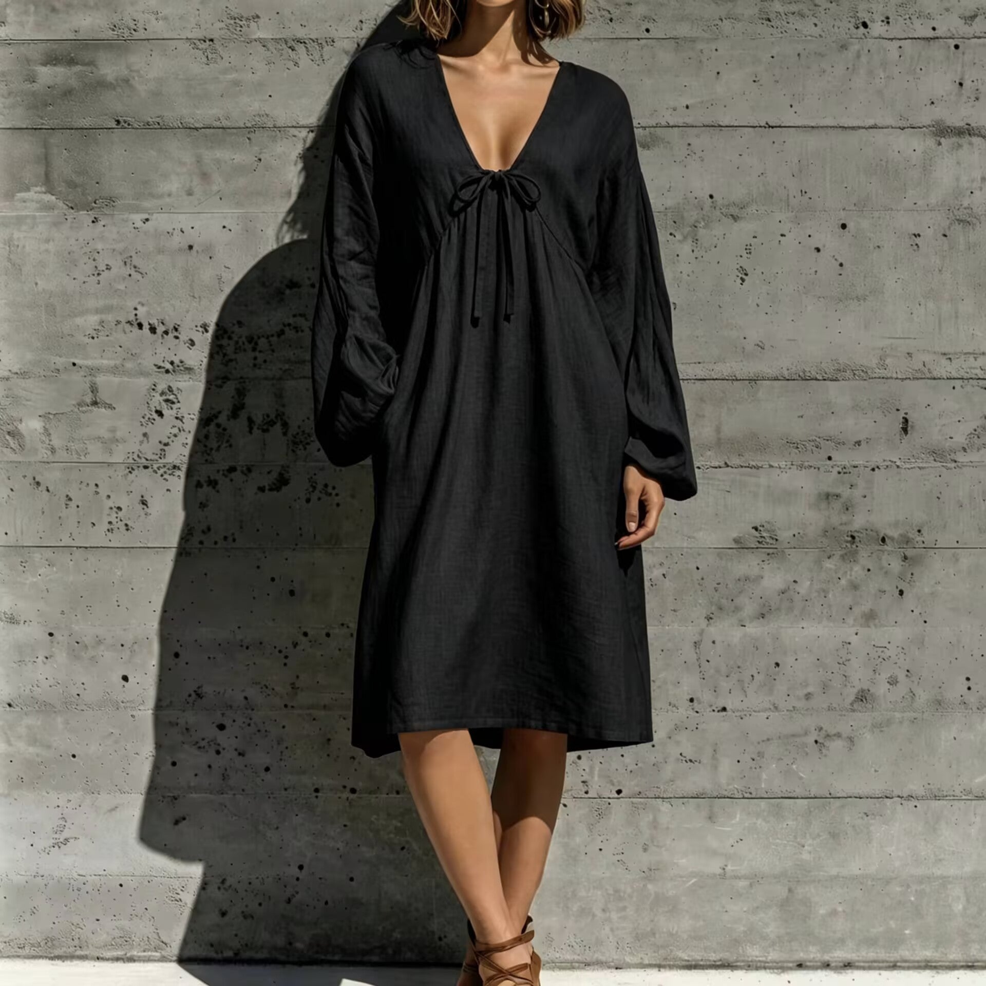 V-Ausschnitt Schnürkleid aus Baumwoll-Leinen