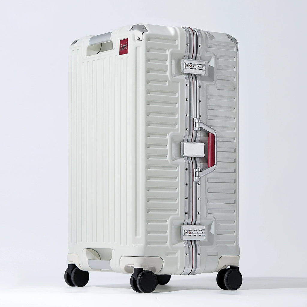 Grosser Koffer für Reisen – Bild 6 | LuxeStyle