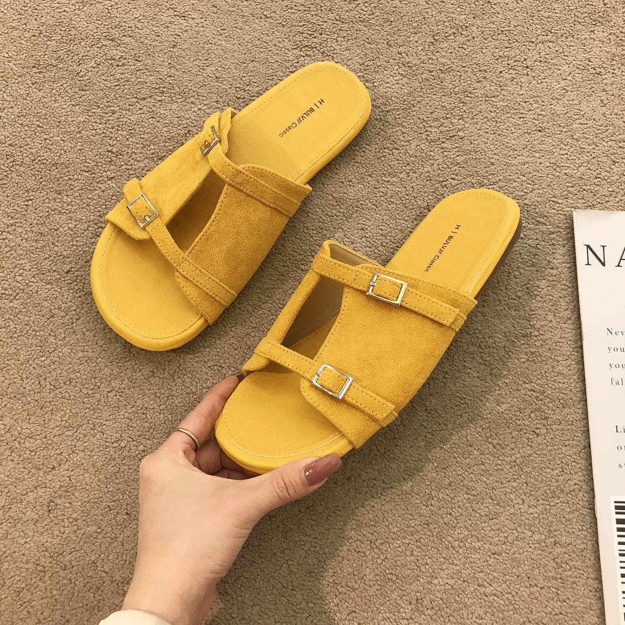 Retro-Sandalen mit flachem Absatz