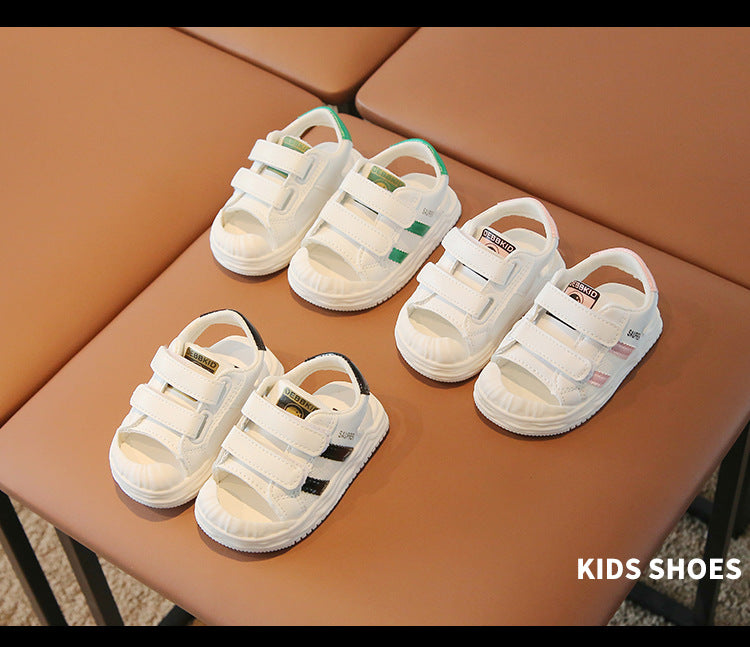 Sommer-Sandalen mit weichen Sohlen