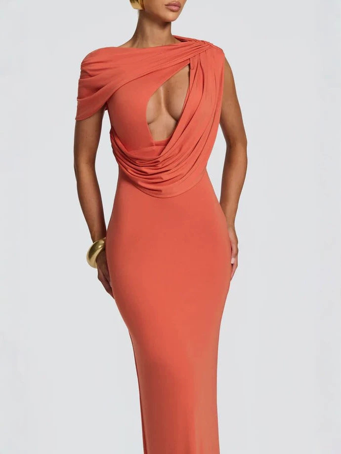 Elegantes figurbetontes Kleid mit Raffungen