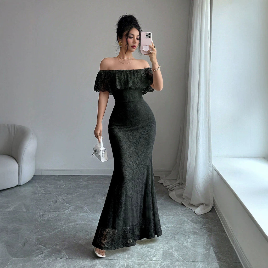 Elegantes Off-Shoulder Spitzenkleid mit Volants