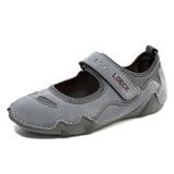 Farbe: Grau