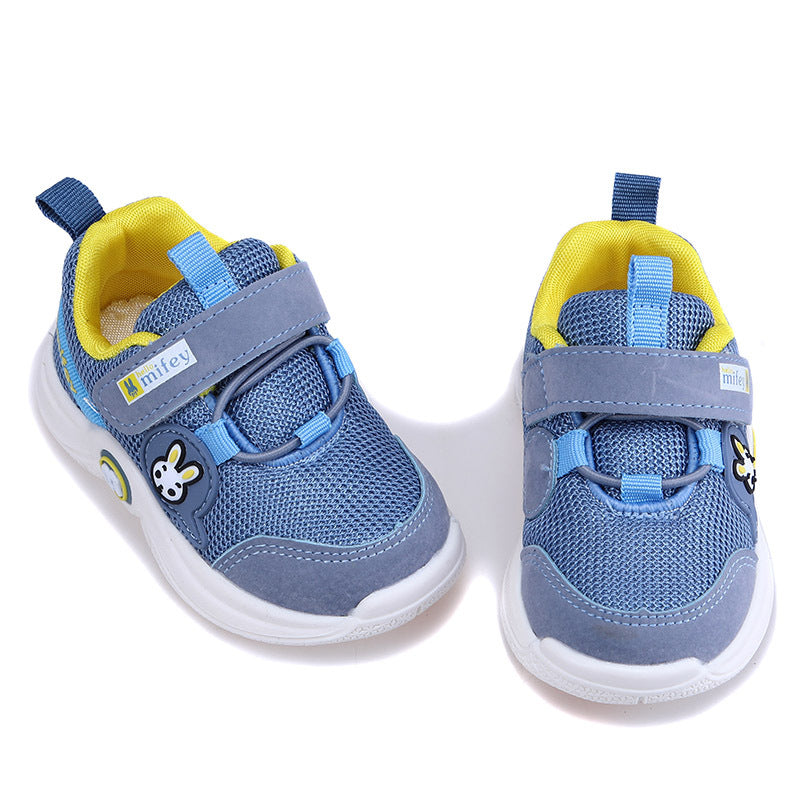 Kinder-Schuhe aus Mesh – Bild 4 | LuxeStyle