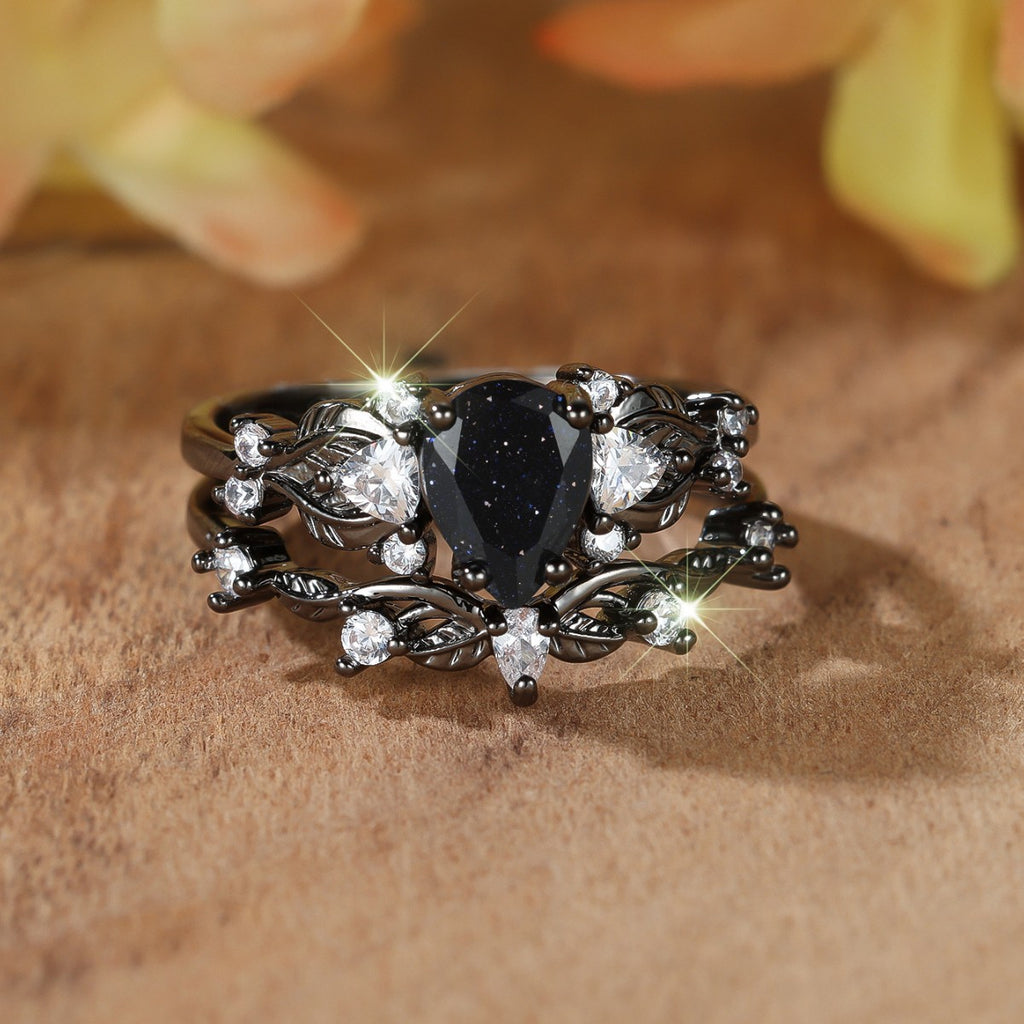 Wassertropfen-Ring mit Blaumondstein & Diamant-Akzenten