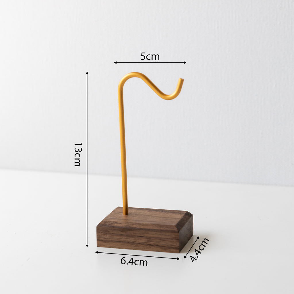 Holzarmband-Display aus Walnuss – Bild 2 | LuxeStyle