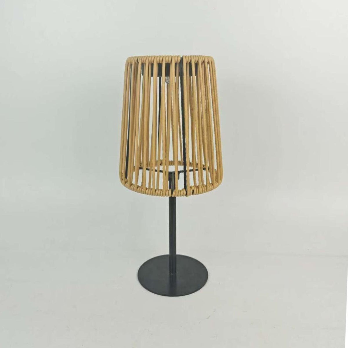 Rattan-Laterne für den Aussenbereich – Bild 2 | LuxeStyle