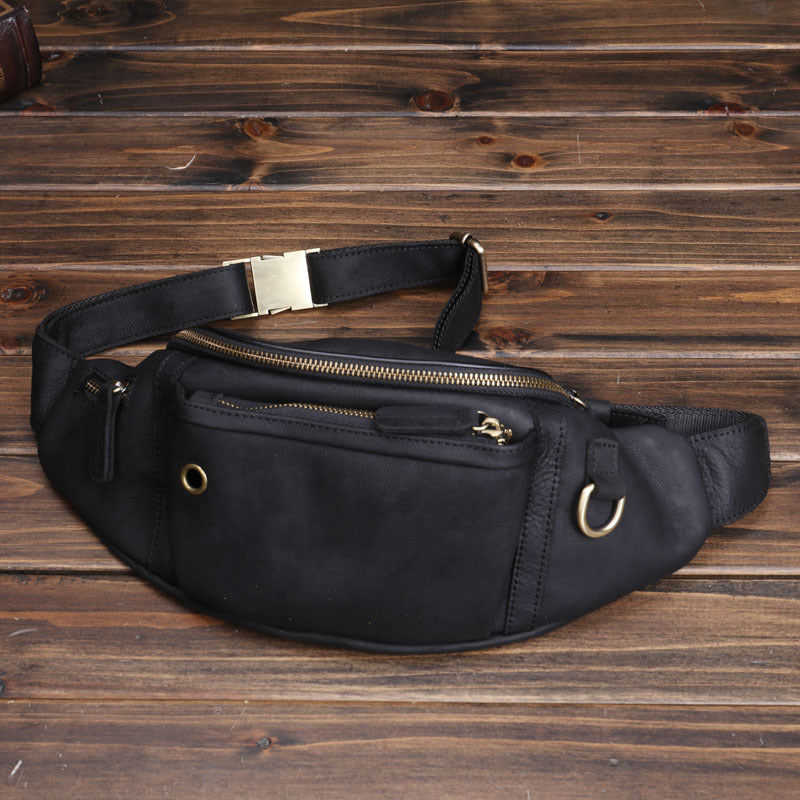 Sportliche Crossbody-Brusttasche aus Leder