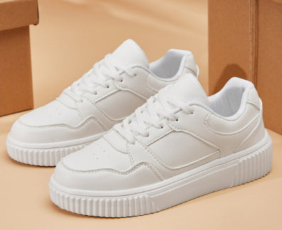 Unifarbene Freizeit-Sneaker