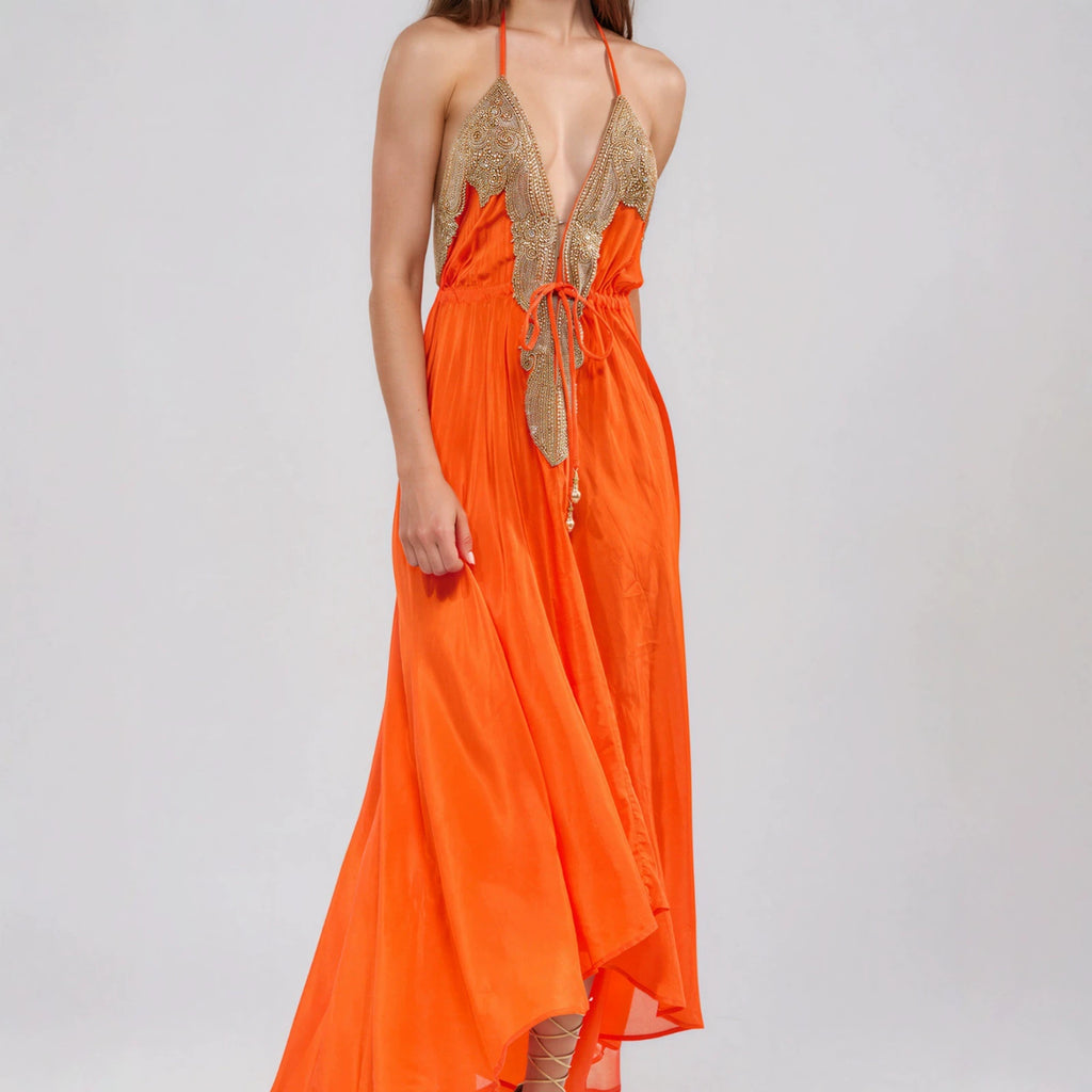 Orangefarbene Sommerkleid
