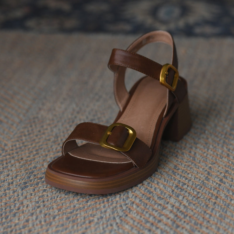 Damen-Sandalen mit Metallschnalle – Bild 2 | LuxeStyle