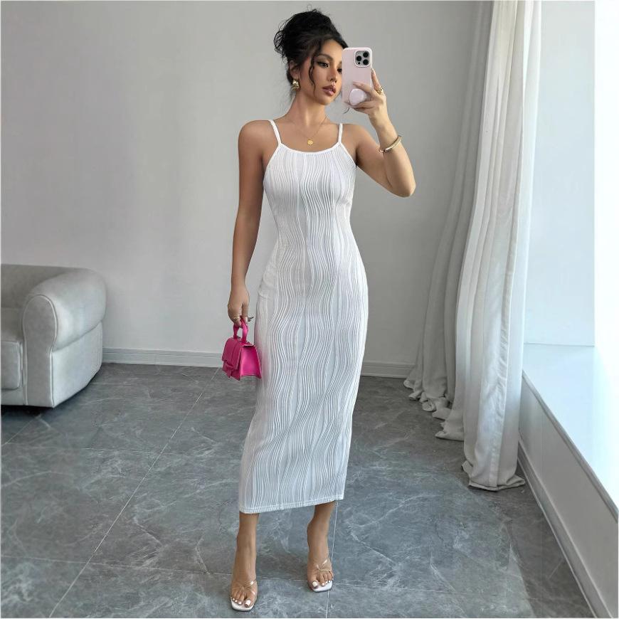 Rückenfreies Maxi-Kleid mit Schlitz
