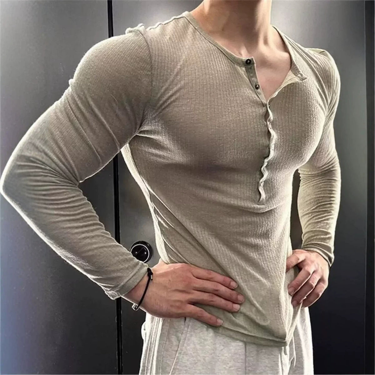 Herren V-Ausschnitt Langarmshirt – Bild 7 | LuxeStyle