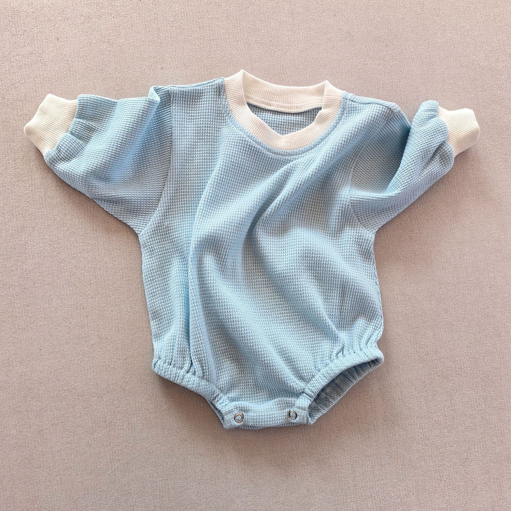 Baby Waffel-Overall aus Baumwolle – Bild 4 | LuxeStyle