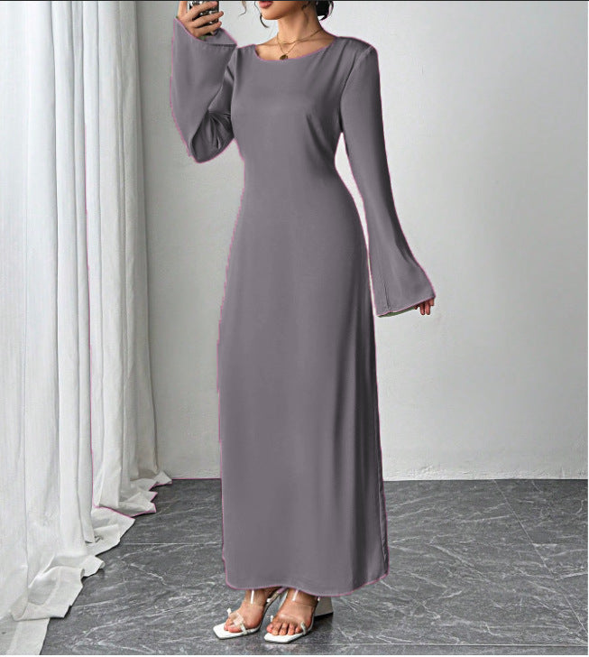 Elegantes Maxikleid mit ausgestellten Ärmeln