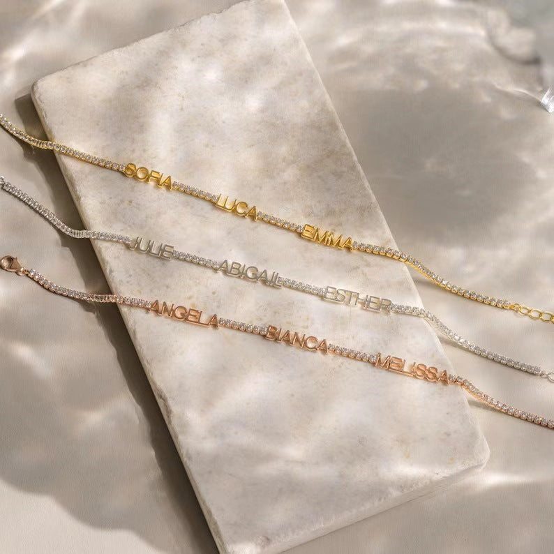 Armband mit Namen und Strass – Bild 4 | LuxeStyle