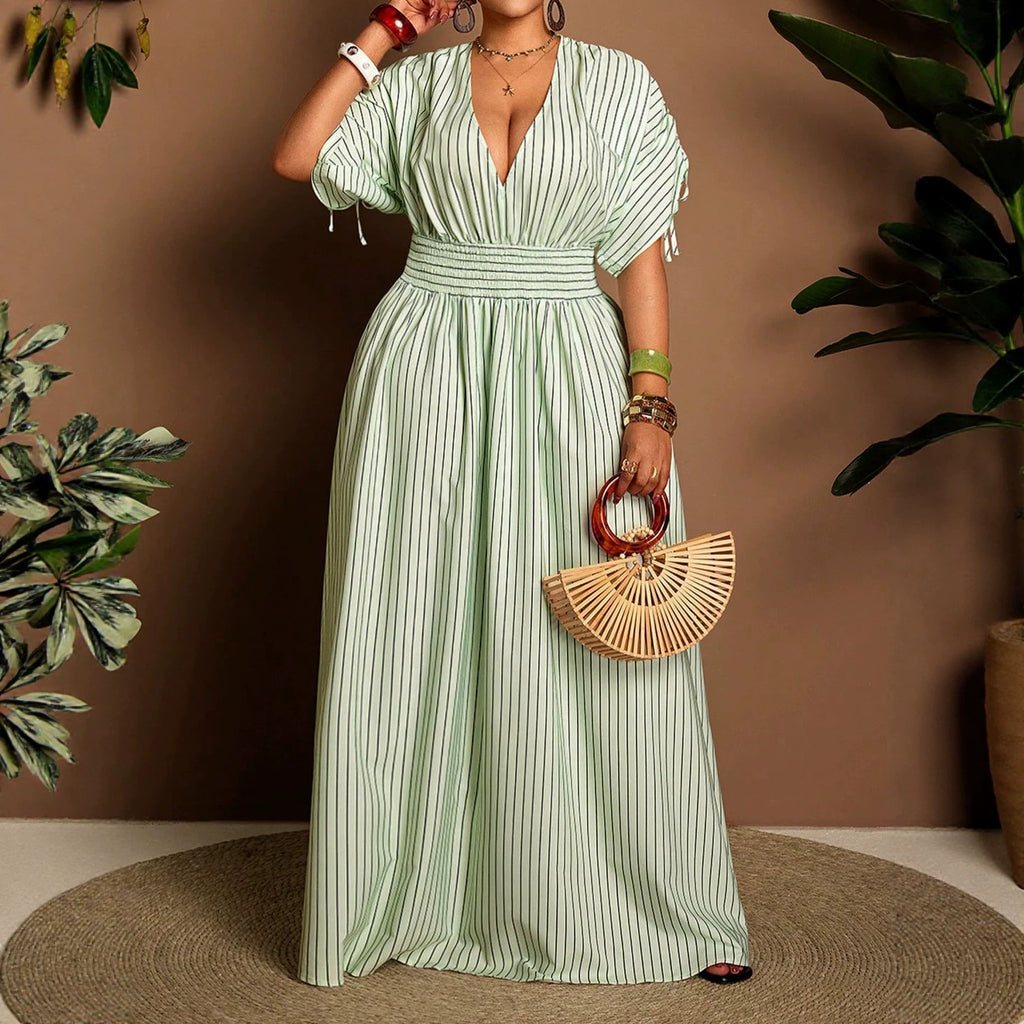 Elegantes gestreiftes V-Neck A-Linien-Kleid