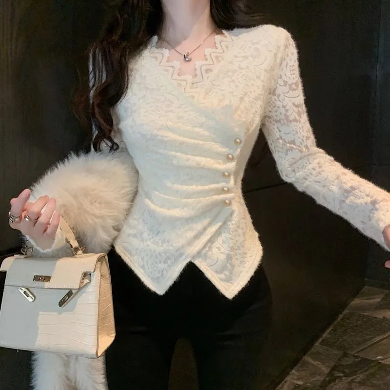 Damenbluse im Chanel-Stil