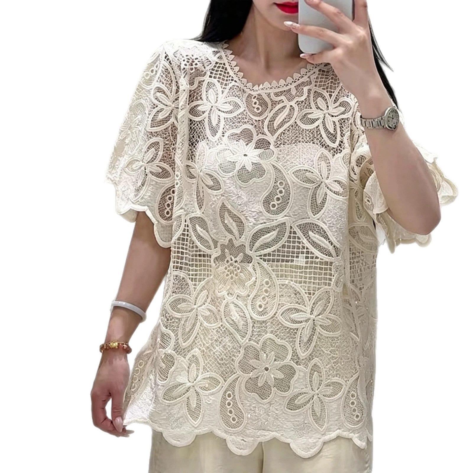 Rundhals-Spitzentop im Chanel-Stil