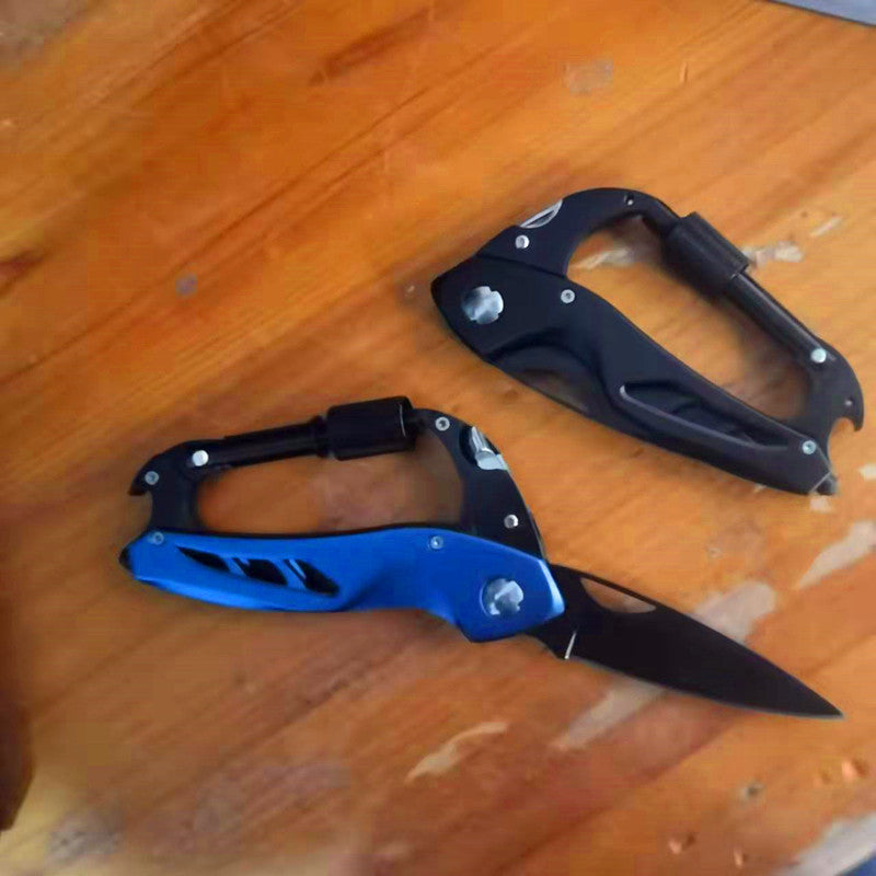 5-in-1 Outdoor-Tool aus Edelstahl