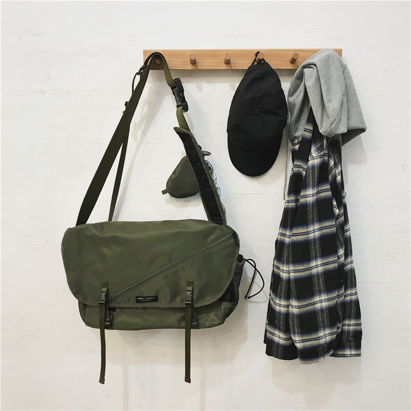 Schulter-Messenger Bag Harajuku – Bild 4 | LuxeStyle