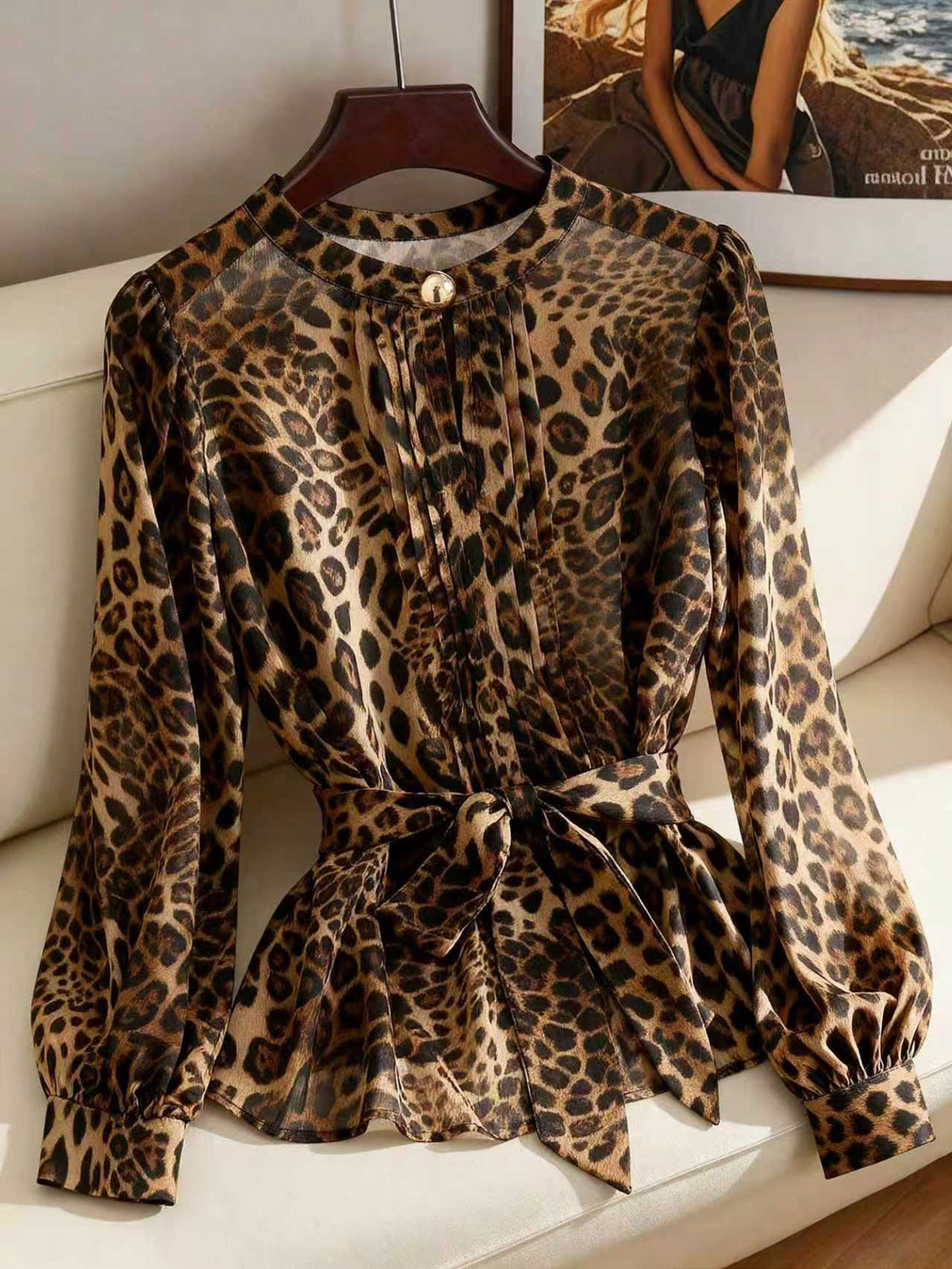 Elegante Chiffonbluse mit Animal-Print – Bild 7 | LuxeStyle