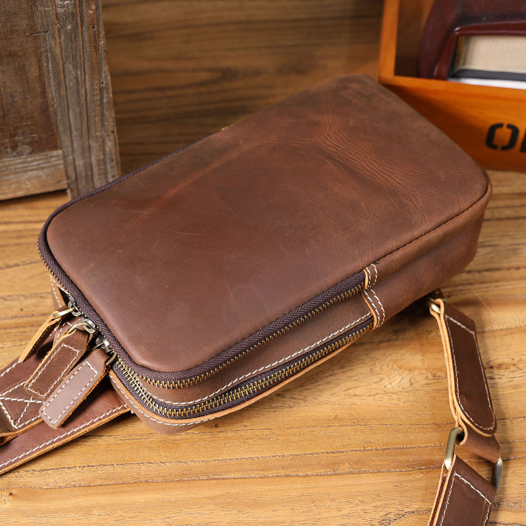 Brusttasche aus Vollnarbenleder – Ansicht 3
