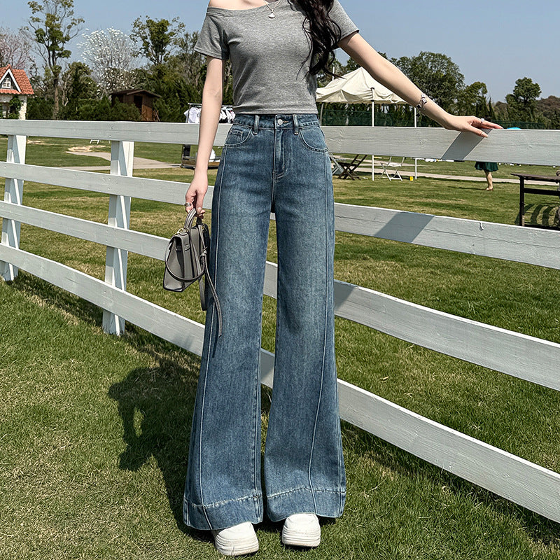 Loose-Fit High-Waist Jeans
