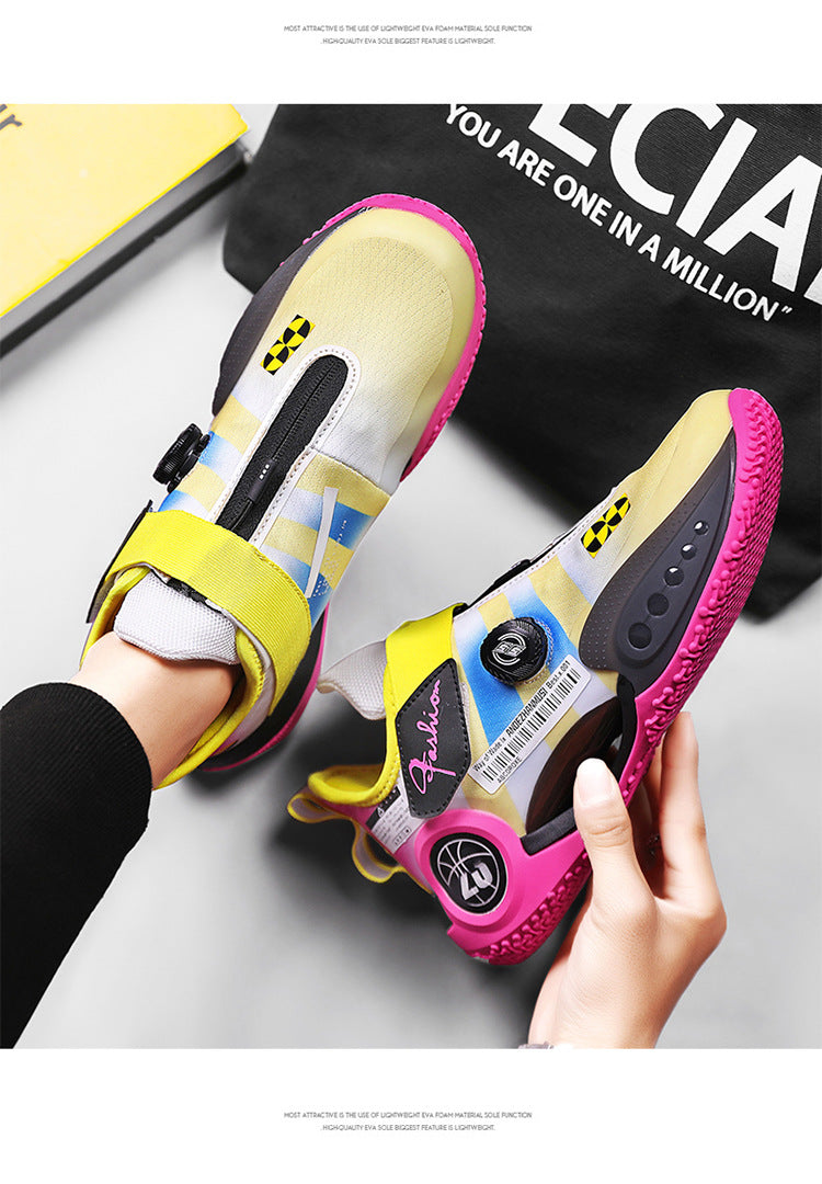 Trendy Knob Sneaker