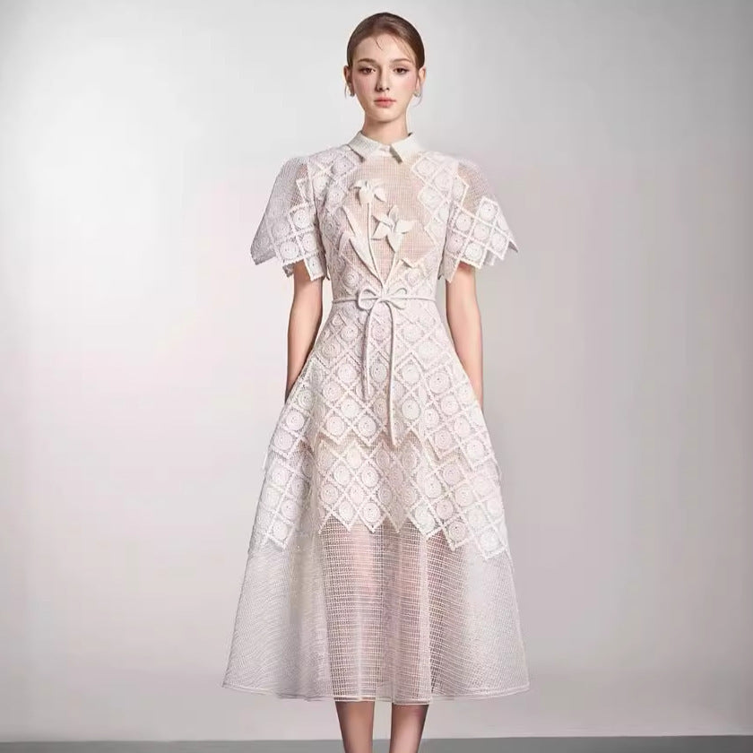 Elegantes Spitzenkleid mit A-Linie – Bild 6 | LuxeStyle