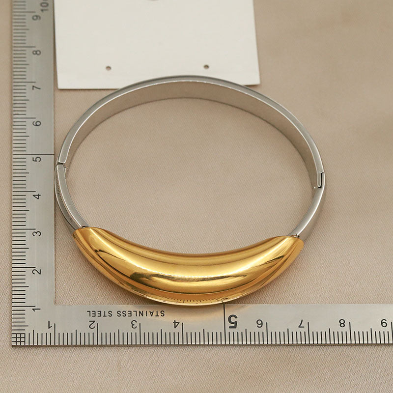 Ovales Armband aus Titanstahl – Gold & Silber – Bild 3 | LuxeStyle
