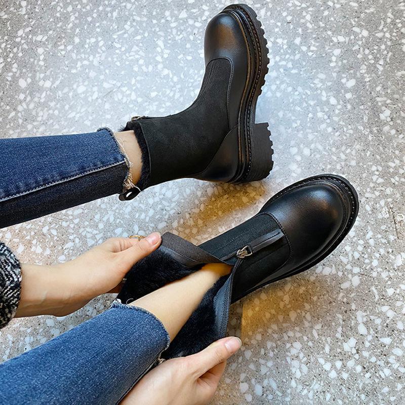 Ankle Boots mit Chunky-Sohle und Front-Reissverschluss