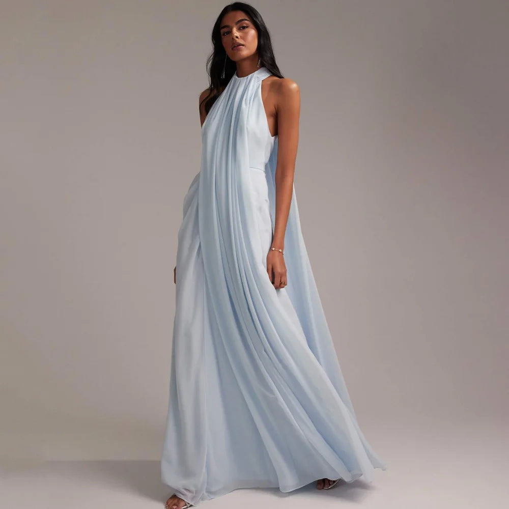 Eleganter Halter-Neck Kleid in Laufsteg-Stil